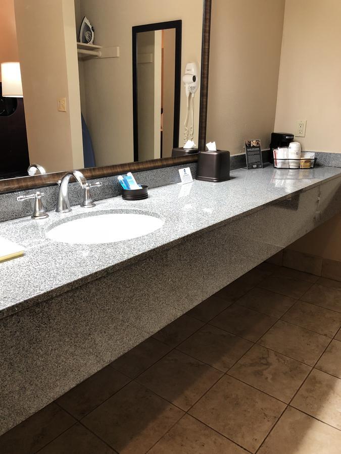 莱克伍德贝斯特韦斯特酒店 外观 照片